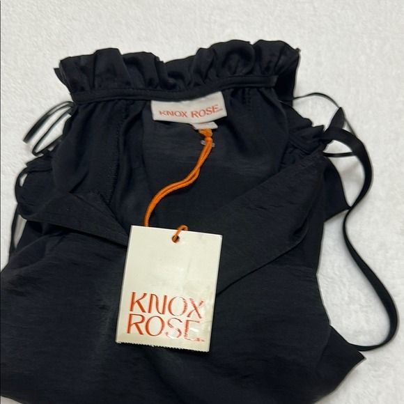 Knox Rose Black Ruffled Blouse - Picture 8 of 8